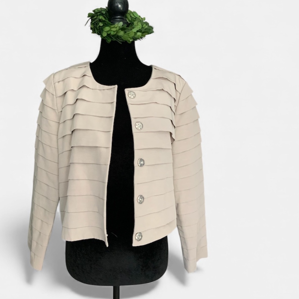 H&M Cropped Neutral Beige Grosgrain Pleated Cropped Jacket Blazer SZ 10 (8)
